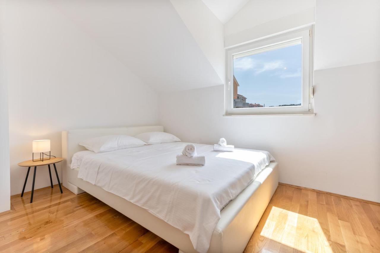 Dalmatia Apartments Ciovo Trogir Exterior photo